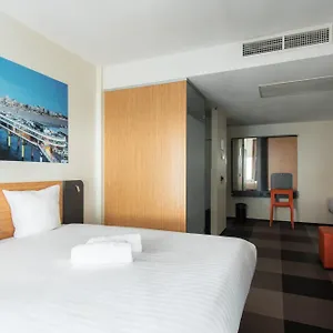** Otel Easyhotel Scheveningen Hollanda