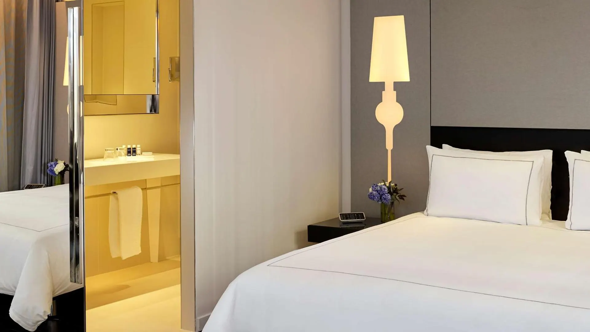 Отель Park Plaza Victoria Амстердам