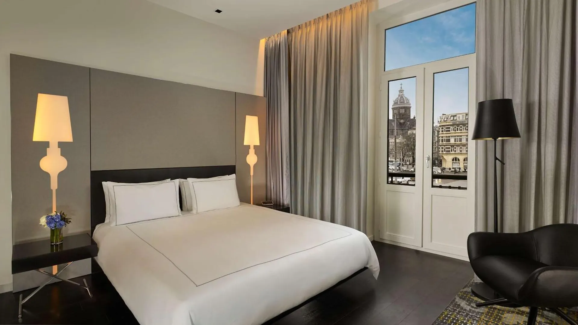 Отель Park Plaza Victoria Амстердам
