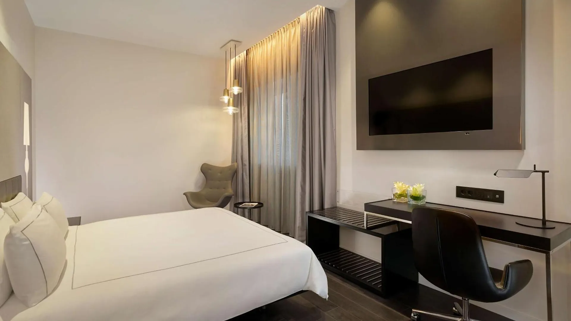 Отель Park Plaza Victoria Амстердам Нидерланды