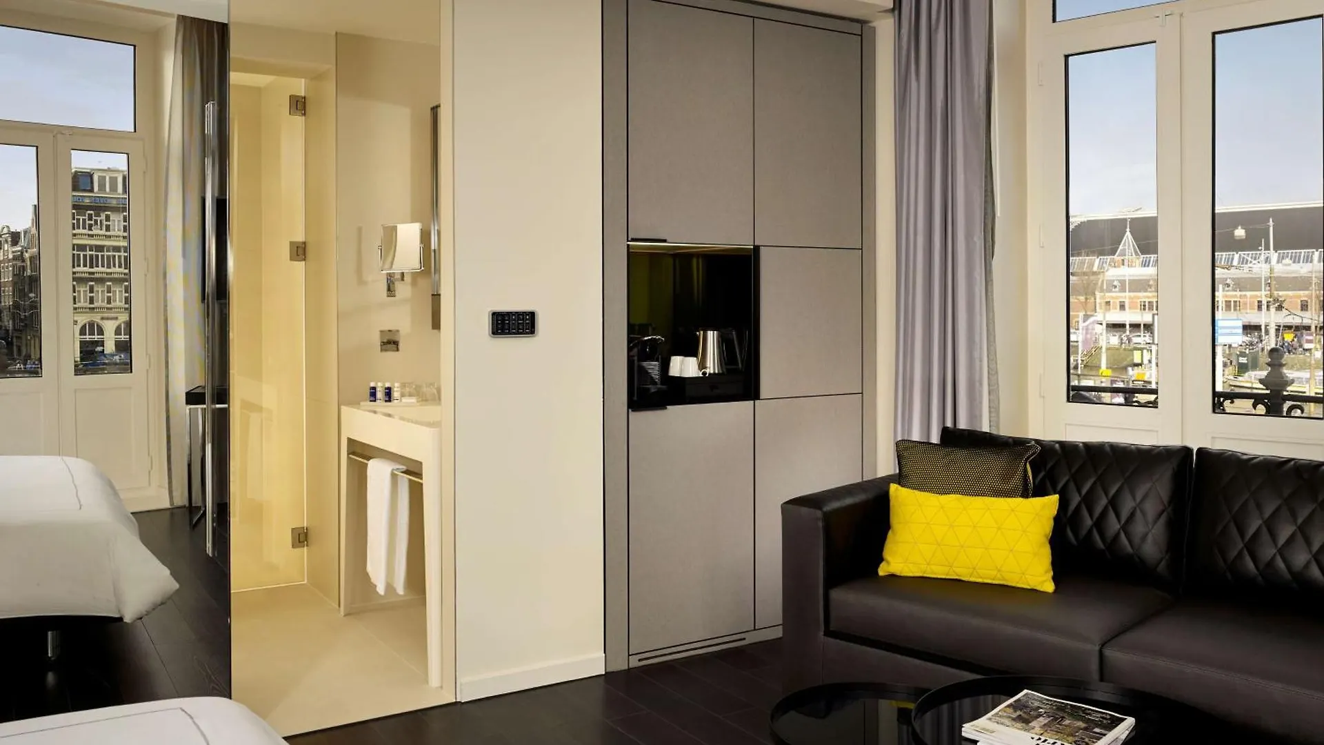 Отель Park Plaza Victoria Амстердам
