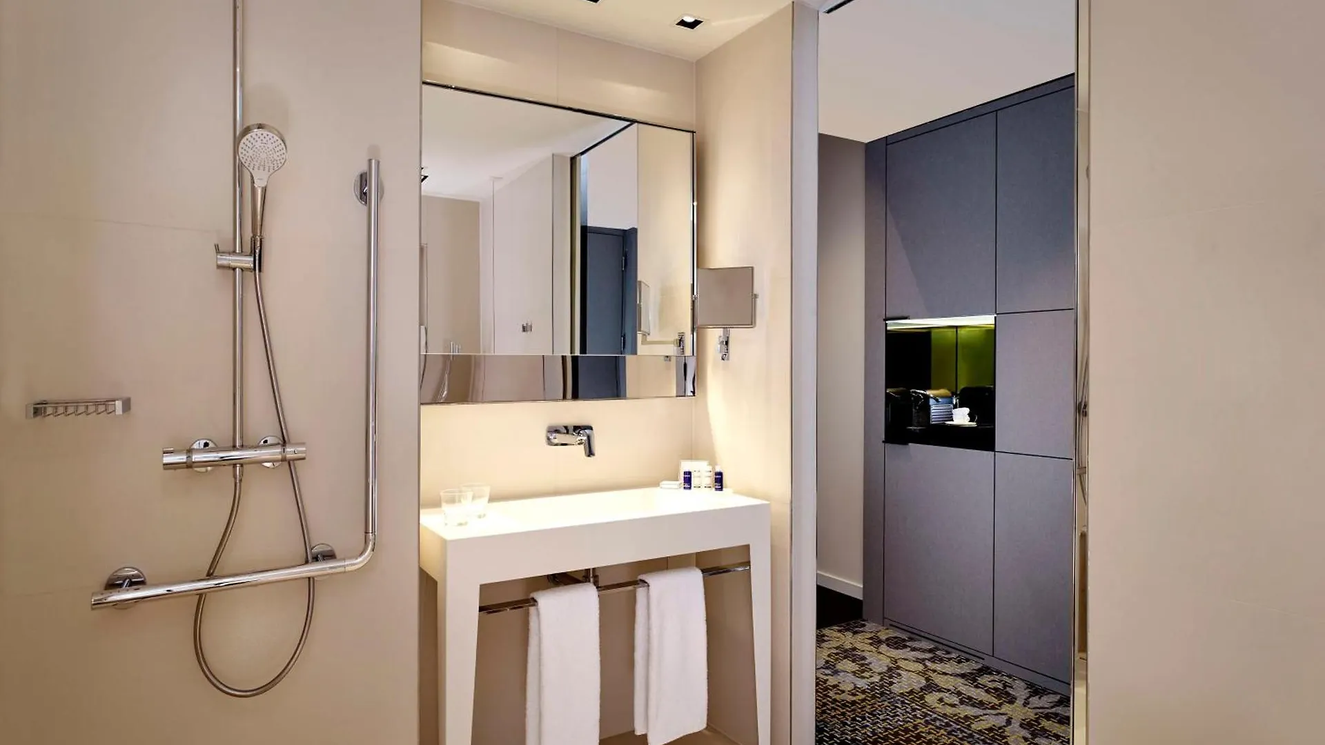 Park Plaza Victoria Amsterdam Hotel