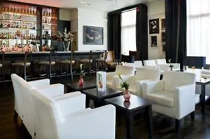 Отель Park Plaza Victoria Амстердам