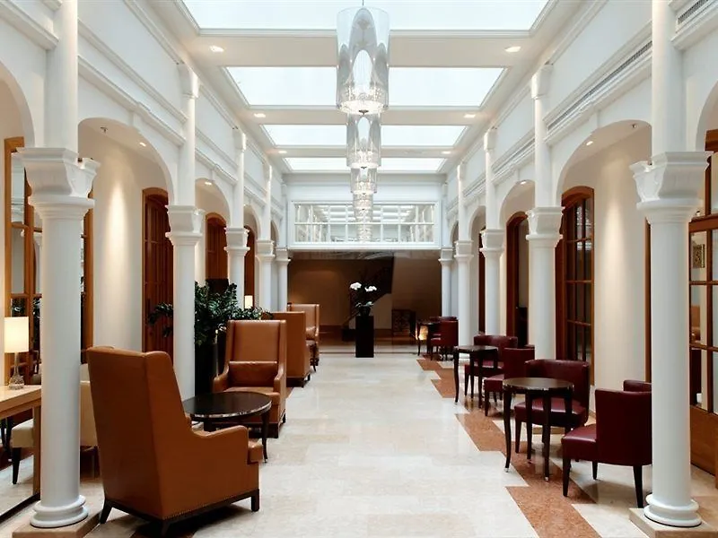 Отель Park Plaza Victoria Амстердам 4*,  Нидерланды