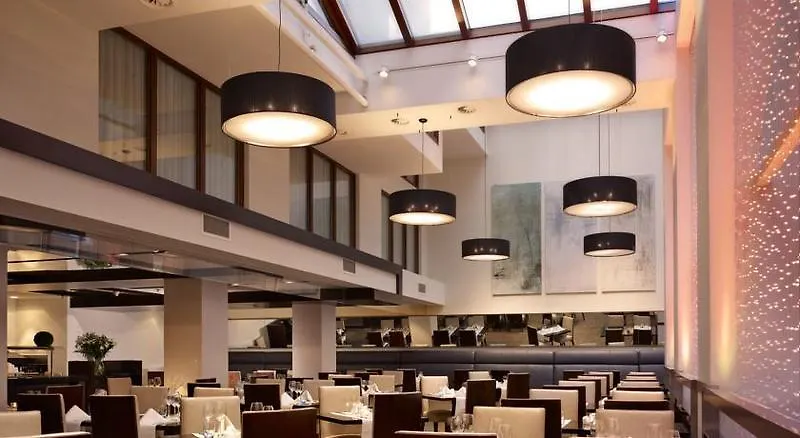 Отель Park Plaza Victoria Амстердам
